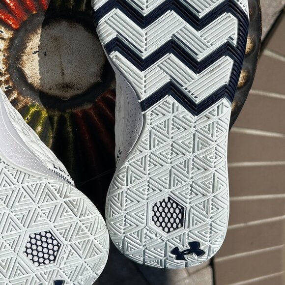 Under Armour Unisex HOVR Havoc 5 Clone Team Basketball Shoes – New - Picture 13 of 15